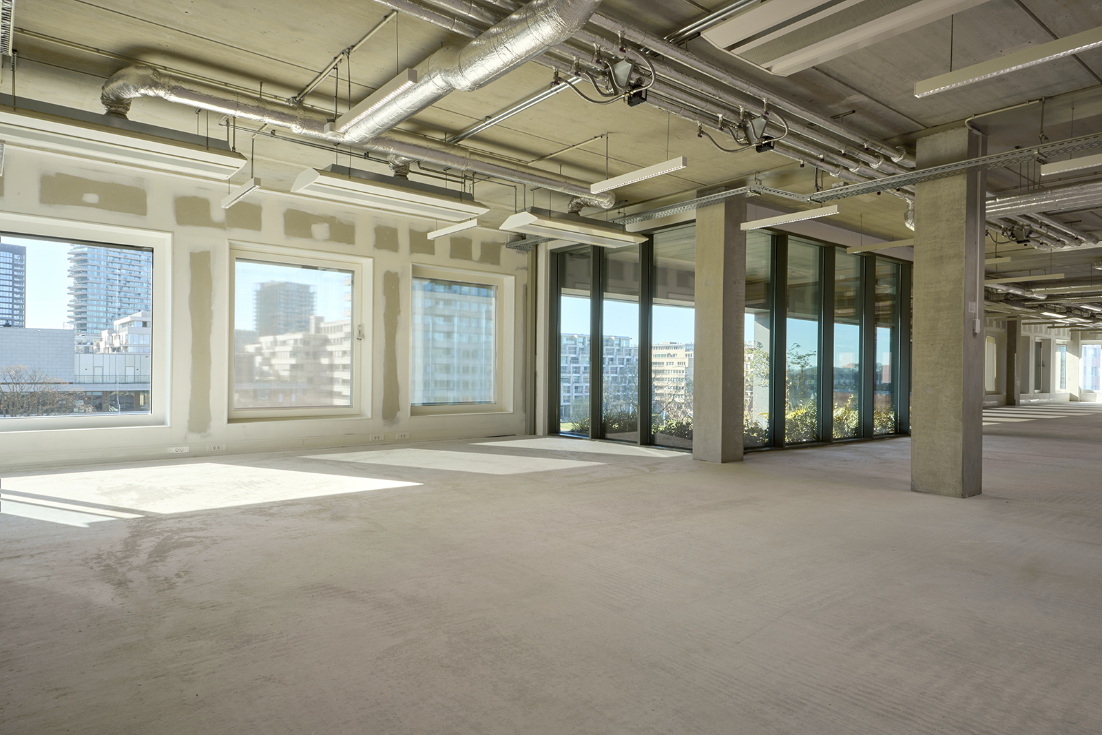 MAX&MORE_20260318_061