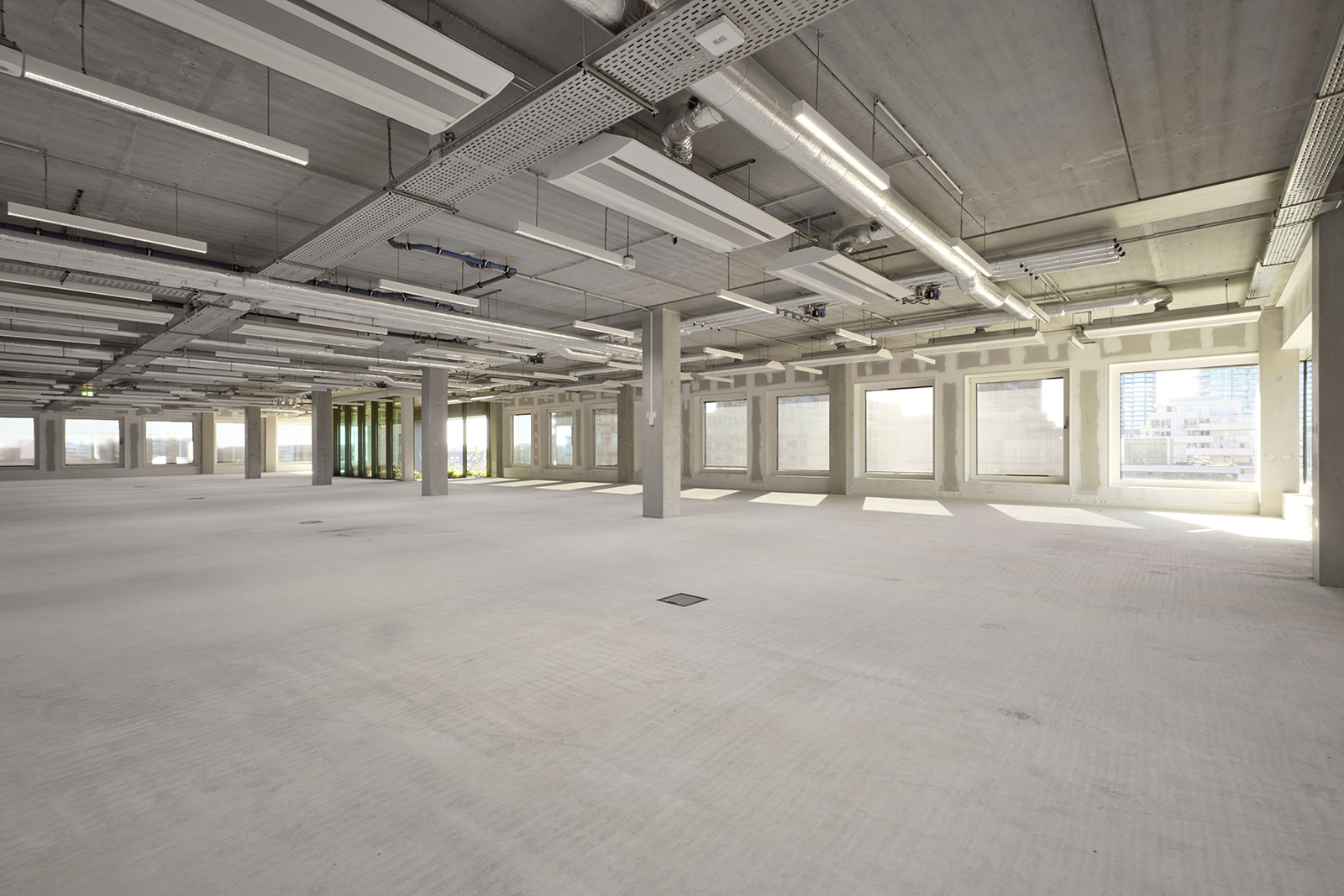 MAX&MORE_20260318_067